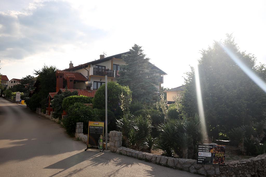 Guest House Zeba & Riviera Šilo Kültér fotó