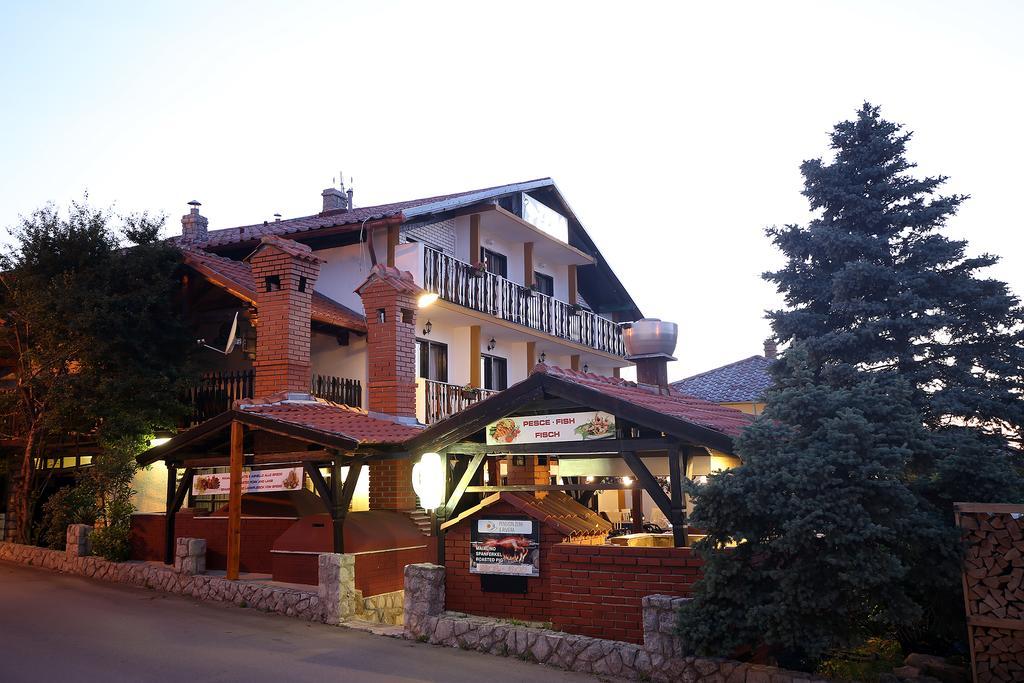 Guest House Zeba & Riviera Šilo Kültér fotó