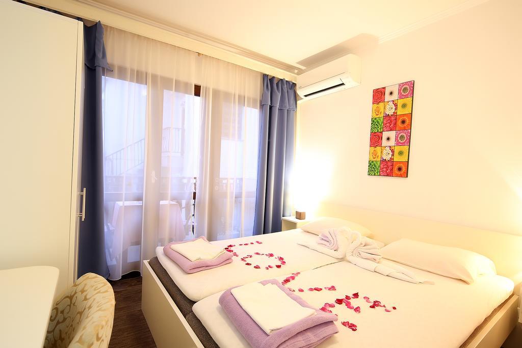 Guest House Zeba & Riviera Šilo Kültér fotó