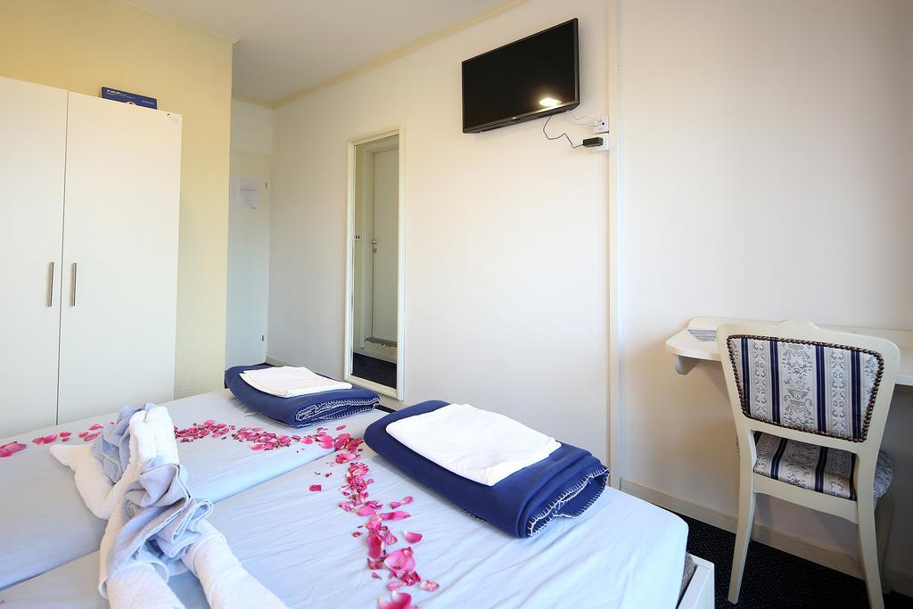 Guest House Zeba & Riviera Šilo Kültér fotó